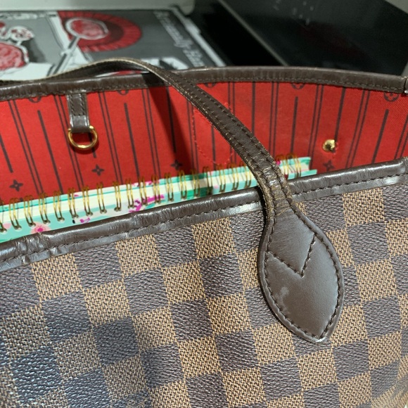 Louis Vuitton Neverfull MM - Picture 4 of 8